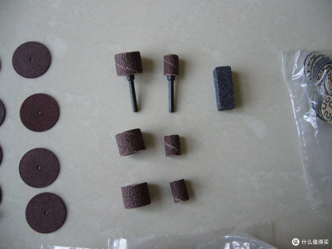琢美 Dremel 709-02 110-Piece All-Purpose Rotary Accessory Kit(切割、喷砂、抛光、研磨、清洗附件)
