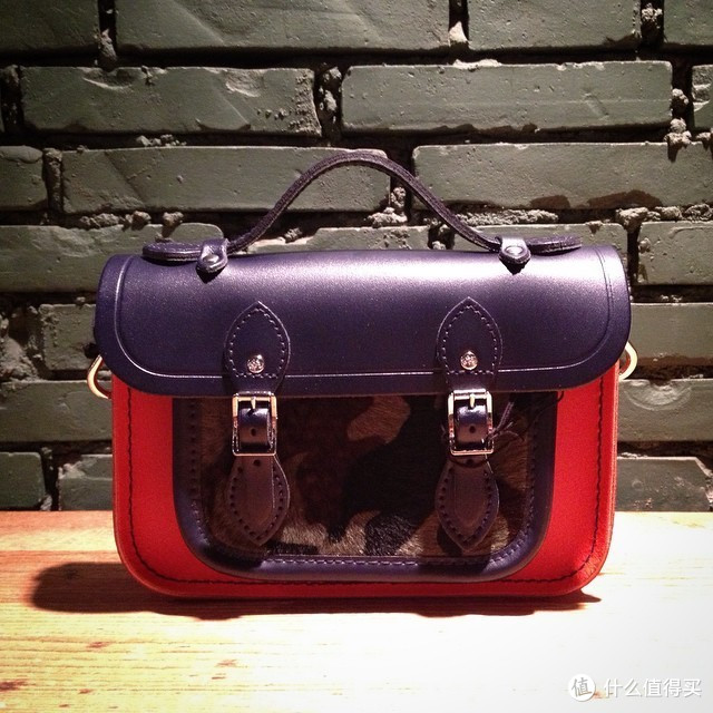 IZZUE X THE CAMBRIDGE SATCHEL COMPANY 2014秋冬新款 Mini 剑桥包开售