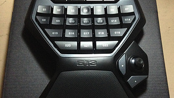 冷门货杂烩：Logitech 罗技 G13 可编程游戏键盘 和 Gigabyte 技嘉 M6980X 升级版专业电竞鼠标