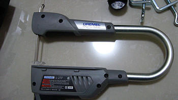 家居必备 篇四十六：琢美 Dremel MS20-01 Moto-Saw Variable Speed Compact Scroll Saw Kit金属，塑料和木头台锯 