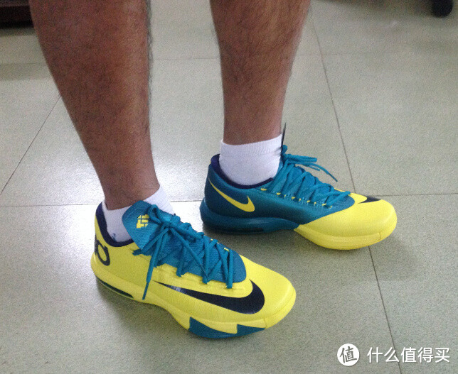 宝岛寄来的 NIKE 耐克 KD 6 杜兰特6代 广告款 香蕉色 男子篮球鞋 599424