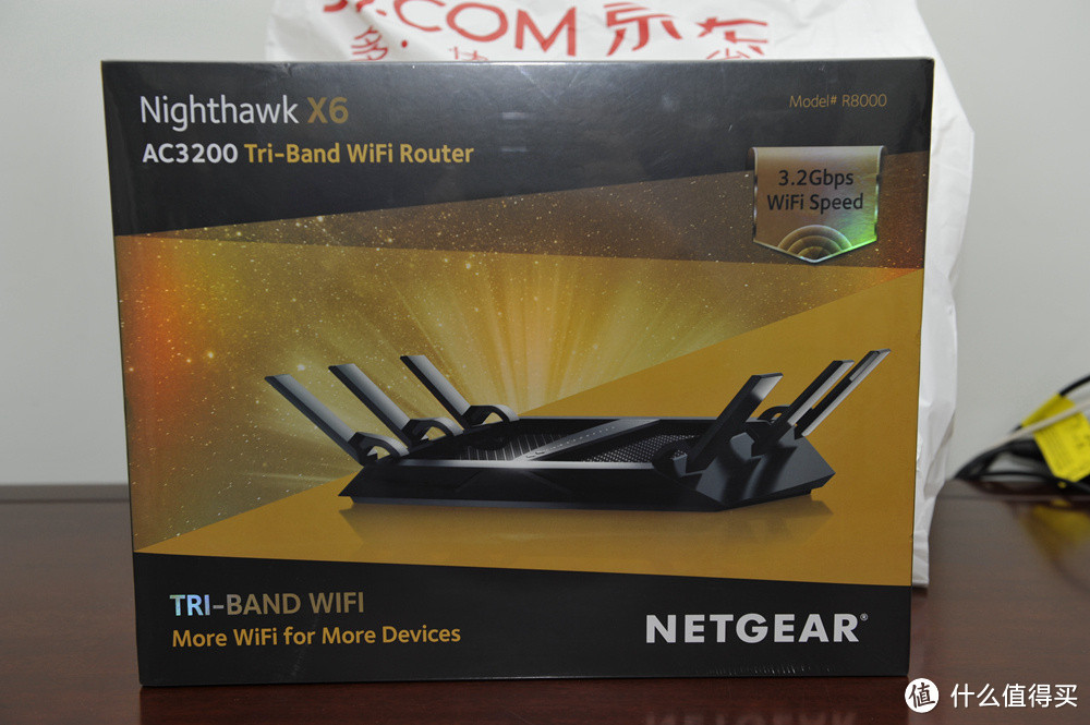 NETGEAR 网件 R8000 AC3200M 三频千兆无线路由器 & 山田台灯的警示