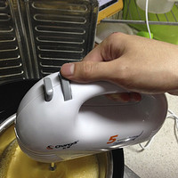 解放双手：MORPHY RICHARDS 英国摩飞 MR928 高端多功能打蛋器