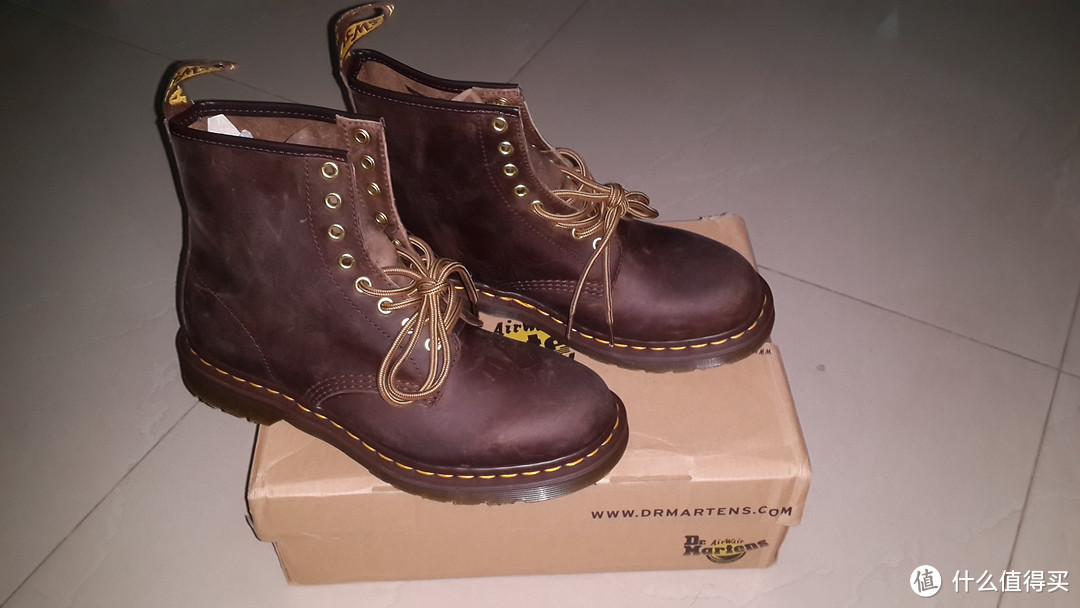 Dr. Martens 1460 Re-Invented Aztec Crazyhorse Leather 男款马丁靴