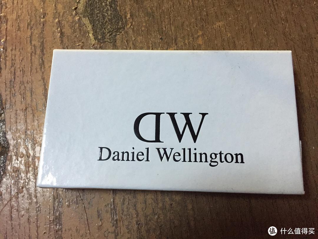 DW的小清新演化史：Daniel Wellington 丹尼尔•惠灵顿 Classic 系列 石英男士手表 0102DW