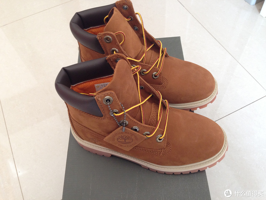 小脚的意外收获：Timberland 添柏岚 6 Inch Classic Premium WP 大童款防水工装靴