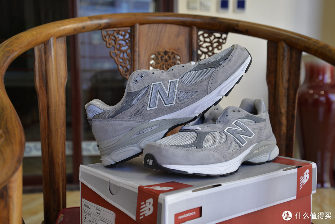 一家三口的 new balance 新百伦 990 休闲运动鞋