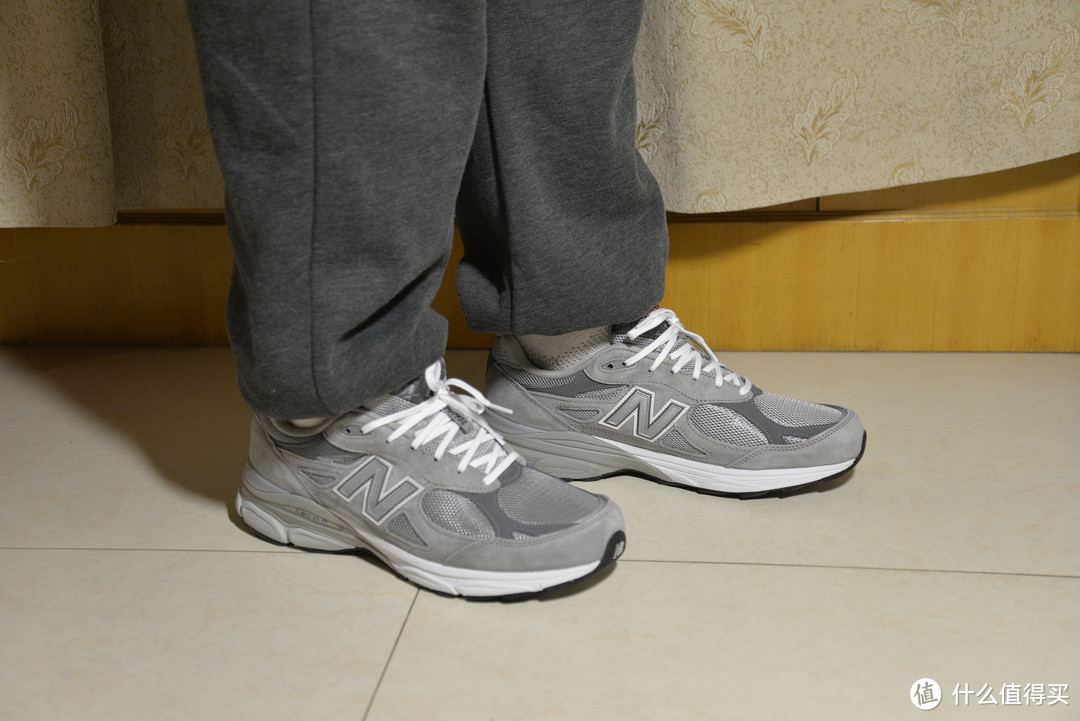 一家三口的 new balance 新百伦 990 休闲运动鞋