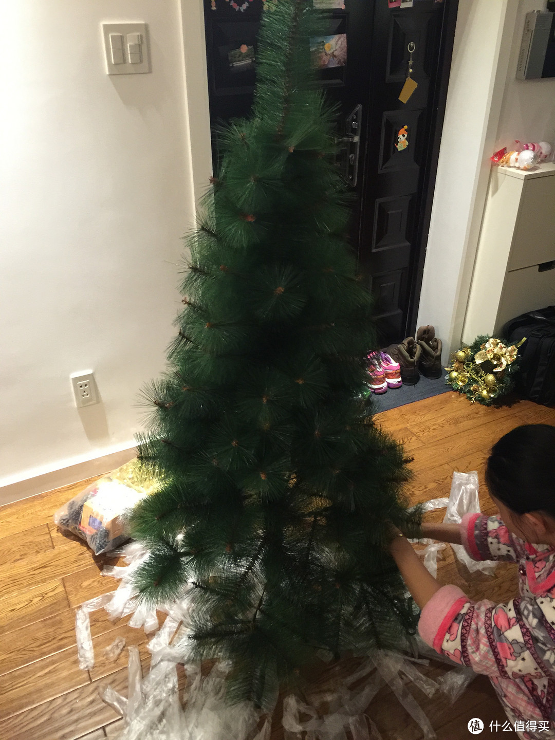 来个应景的：第一棵亲手搭建的圣诞树