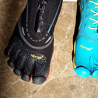 Vibram Bikila EVO WP 保暖防水五趾鞋使用感受(上脚|防水性|防滑性)