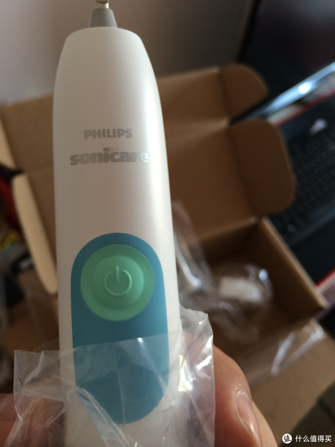 牙刷柄上“Philips sonicare”