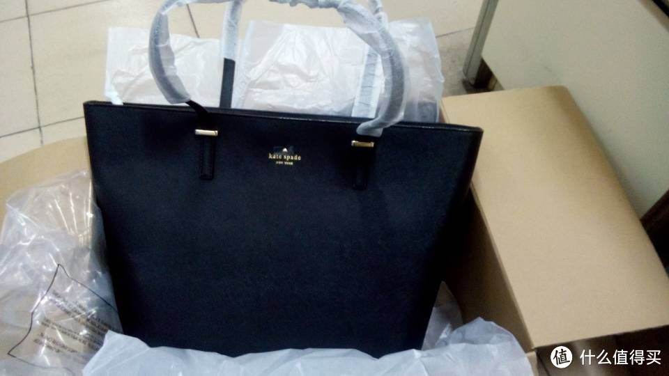 kate spade NEW YORK Cedar Street Medium 女款真皮手提包