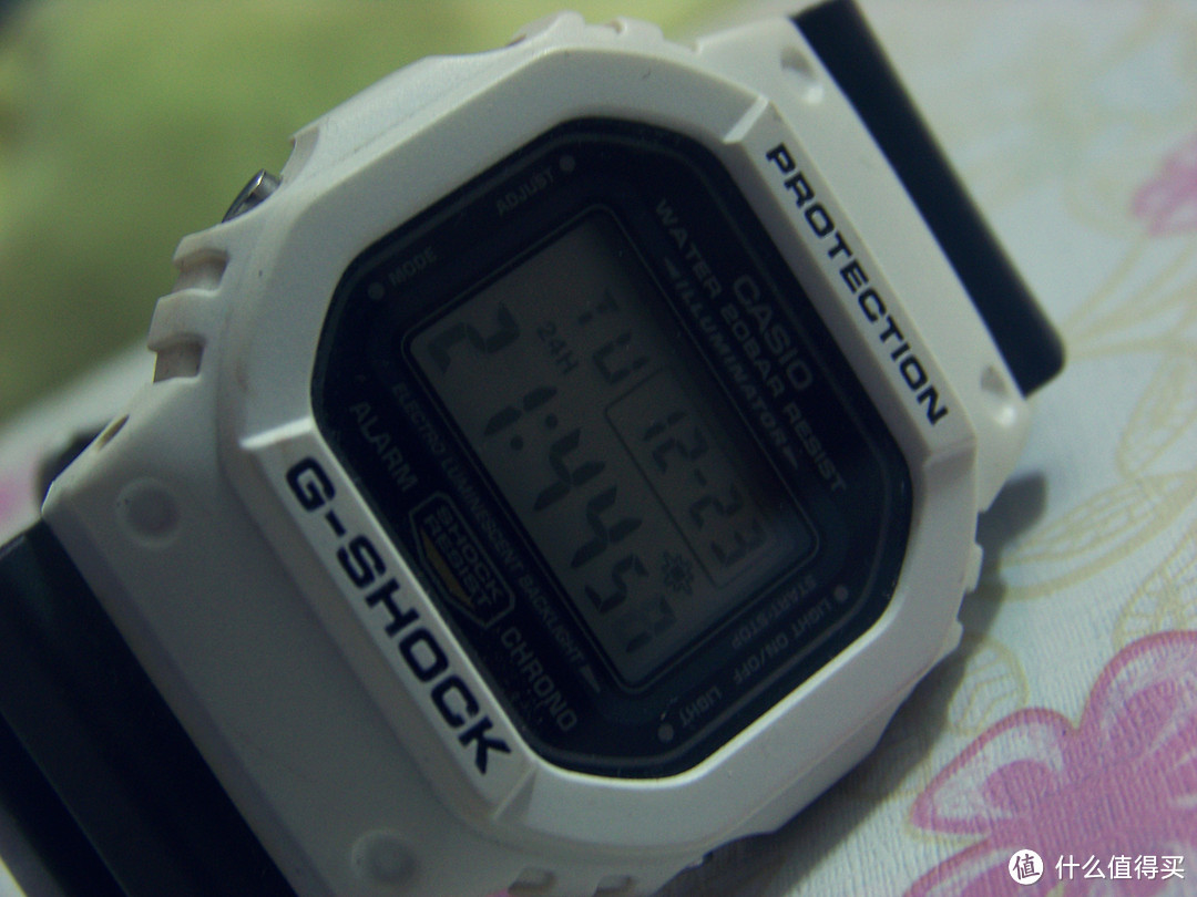 教你提升表（bi）格：CASIO 卡西欧 经典 g-shock 5600 改装反显