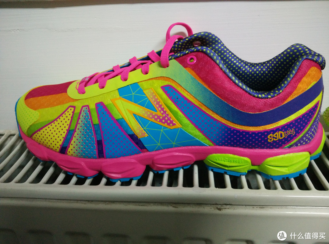 趁黑五活动凑齐彩虹色亲子跑鞋： new balance 新百伦大童鞋 & Skechers 小童鞋