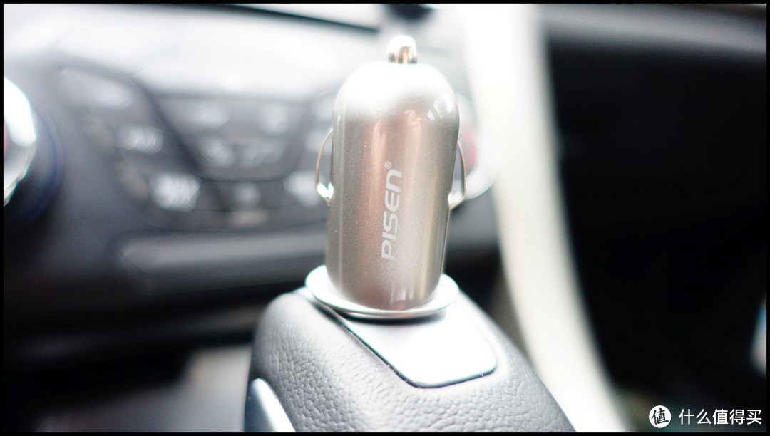 三星note3 汽车出风口手机支架 & PISEN 品胜USB车载充电器
