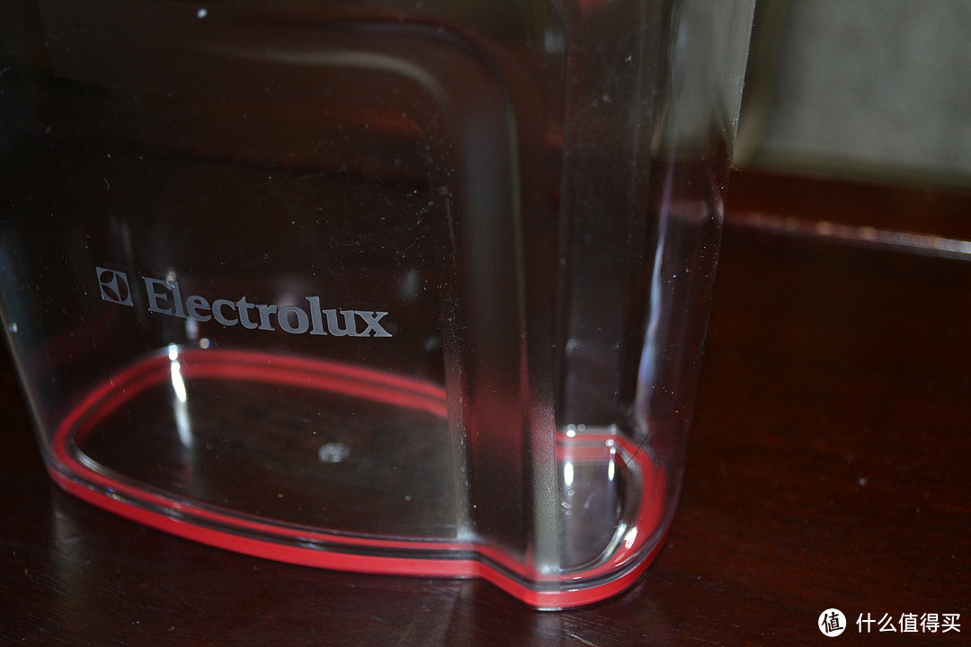 魔都水质简单测试—Electrolux 伊莱克斯 EWFSJ3 滤水壶 1.6L