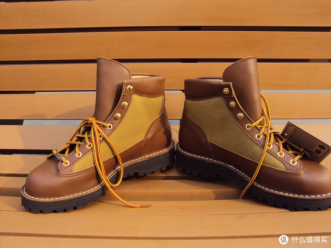 MADE IN U.S.A：Danner Mountain Light 30440 男款户外靴