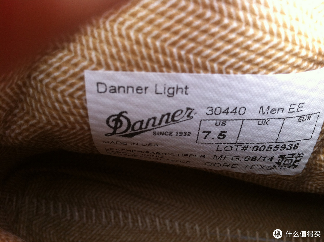 MADE IN U.S.A：Danner Mountain Light 30440 男款户外靴