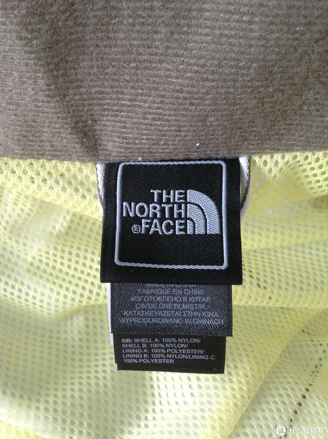 女款男穿也不错：THE NORTH FACE 乐斯菲斯 女式 夹克 A4BR & JACK WOLFSKIN 男式 夹克 1104281-1062