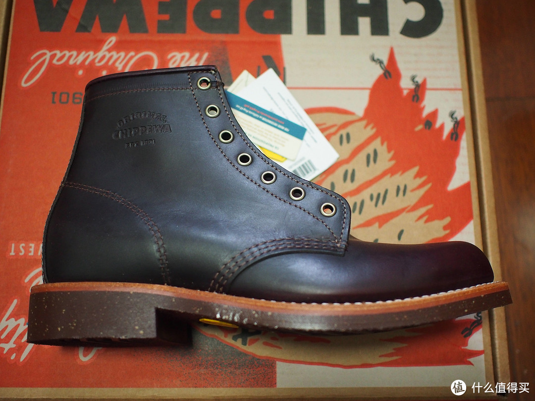 热门款工装靴的对决：Red Wing 红翼8111 VS CHIPPEWA 1901M25