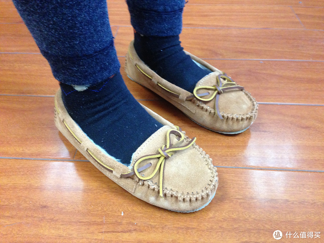 宅女的 Minnetonka 迷你唐卡 Cally Faux Fur Slipper 平底鞋