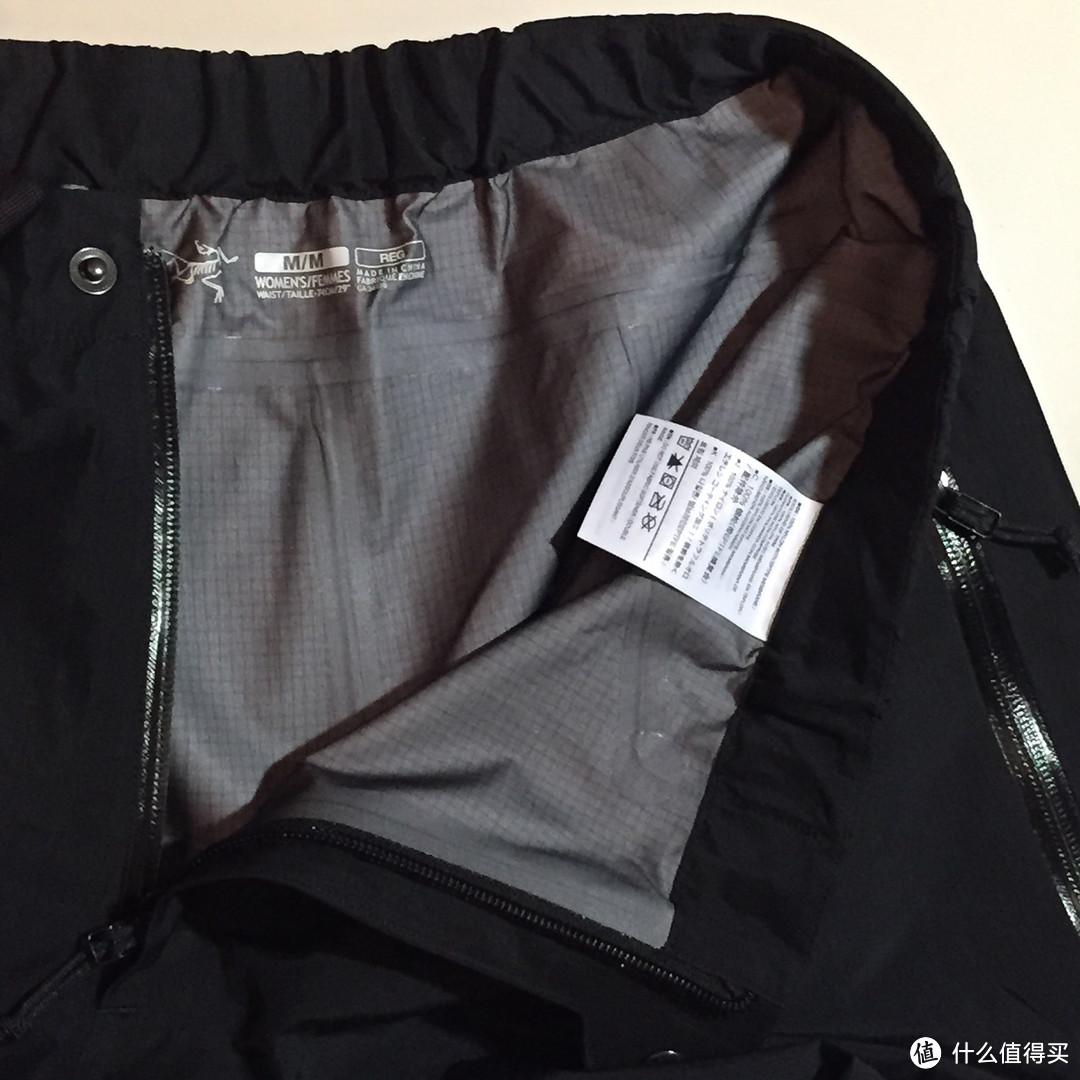 媳妇的Alpha SV Jacket和Beta AR Pant