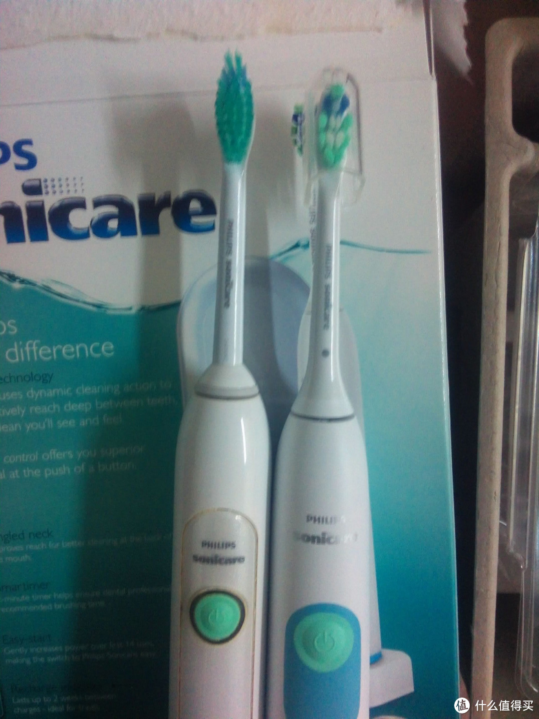 Philips 飞利浦 Sonicare HX6212/05 电动牙刷及与HX6730对比