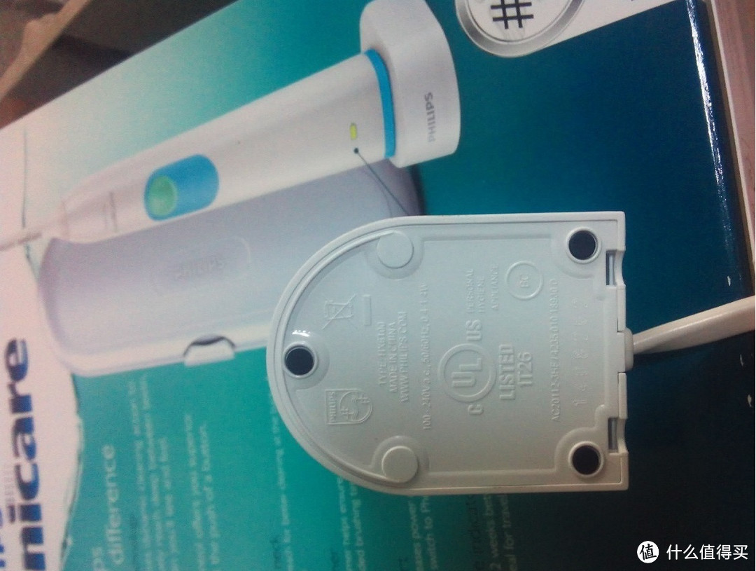 Philips 飞利浦 Sonicare HX6212/05 电动牙刷及与HX6730对比