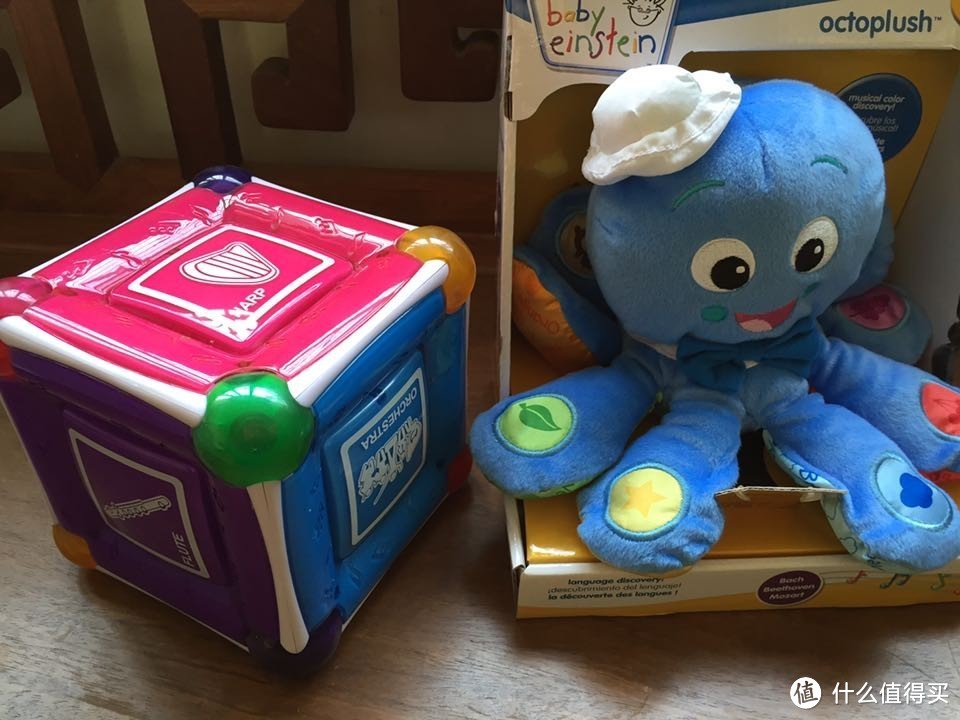 黑五直邮的玩具们：Baby Einstein Octoplush&Munchkin Mozart Magic Cube & Bright Starts Lots of Links