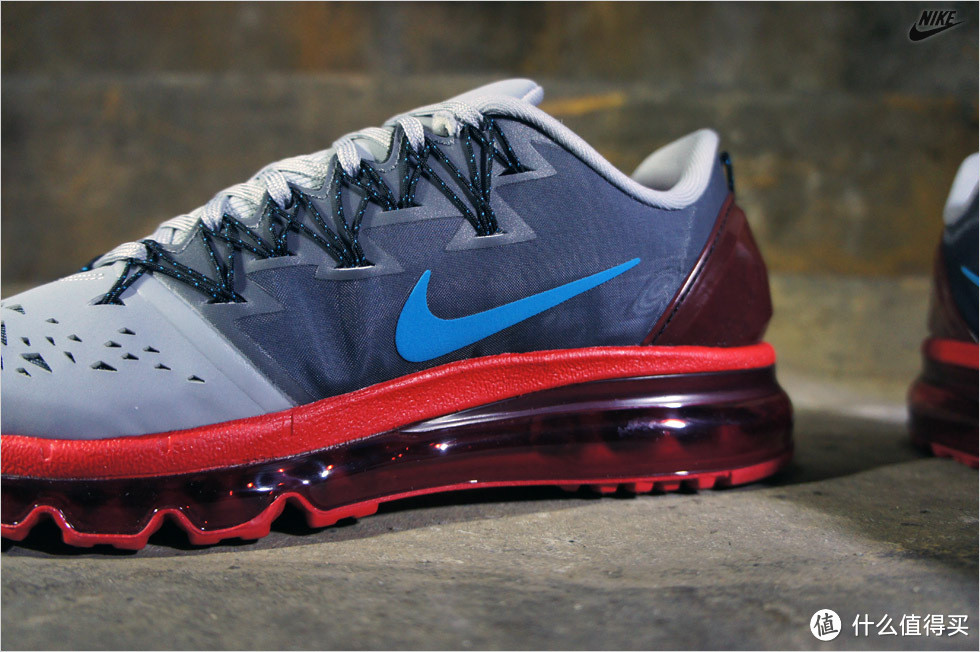 引入 Hyperfuse 科技：Nike 耐克 发布全掌气垫新品 Air Max Pacfly