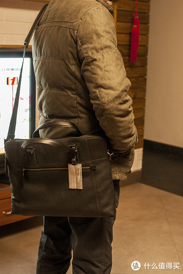 TUMI 塔米 Beacon Hill系列 Branch Slim Laptop Briefcase 男士真皮公文包