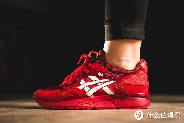 ASICS为你选好情人节礼物：Gel Lyte V“Valentine's Day”女士复古鞋亮相