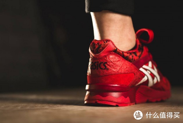 ASICS为你选好情人节礼物：Gel Lyte V“Valentine's Day”女士复古鞋亮相