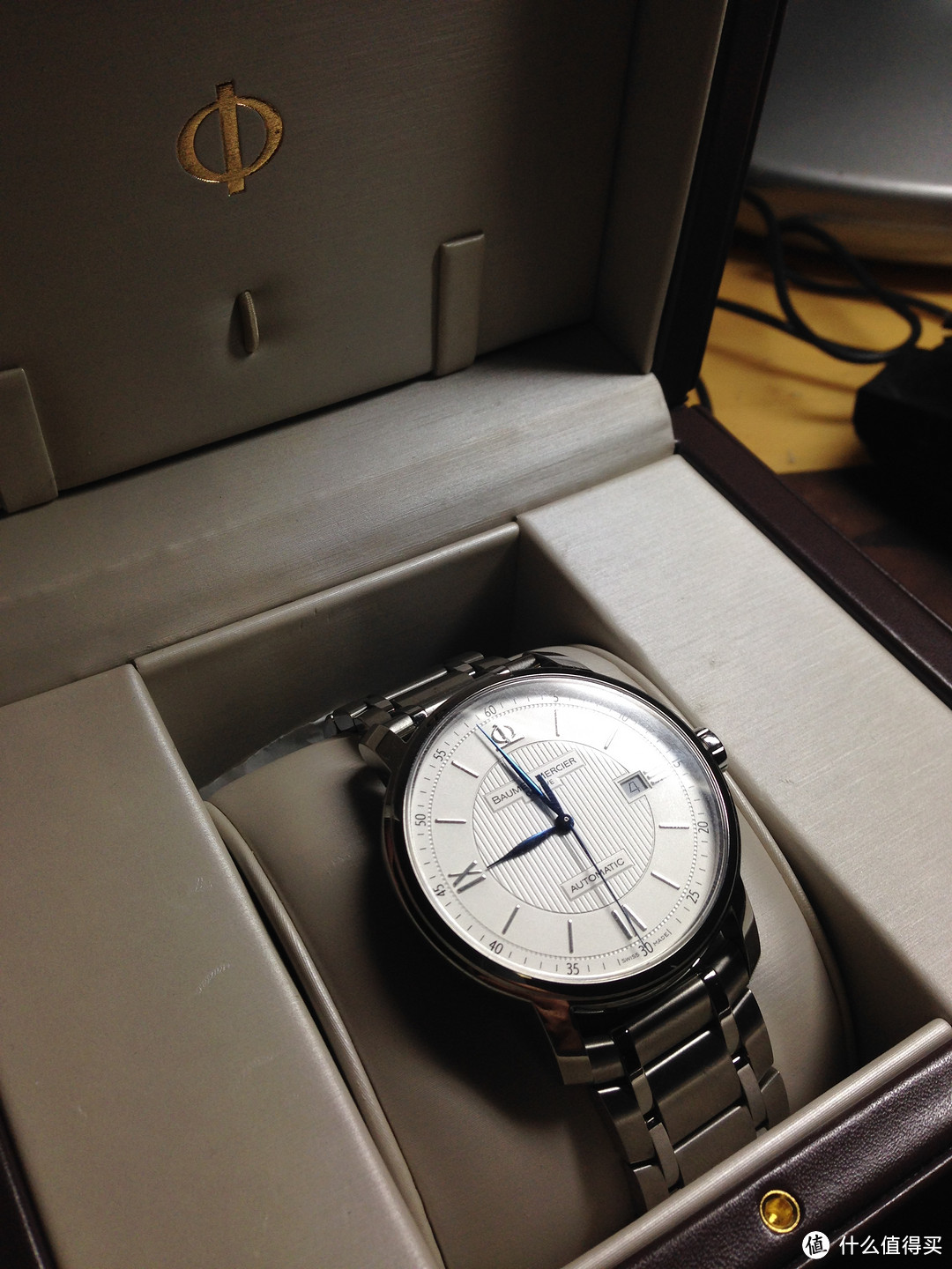 J网入手BAUME & MERCIER 名士 Classima 克莱斯麦系列 MOA10085 男款机械腕表