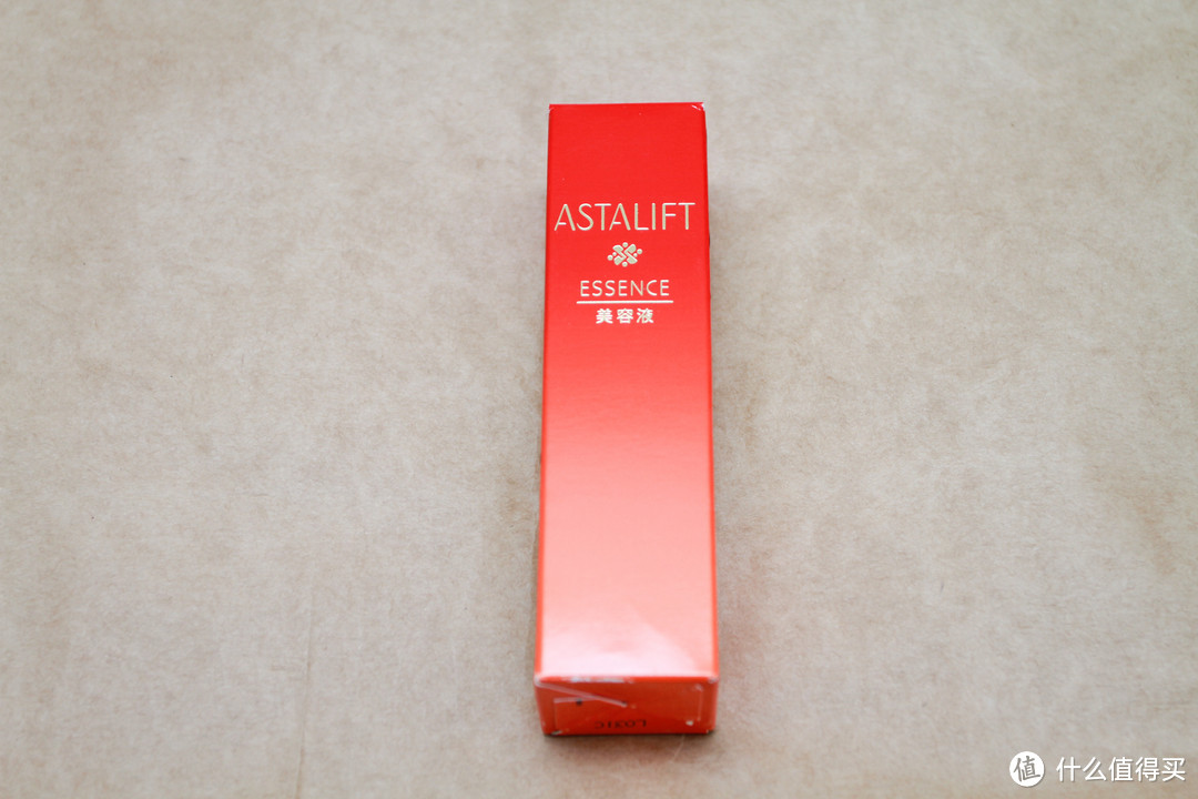 做胶片的富士也产化妆品：ASTALIFT 艾诗缇 凝致精华素