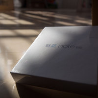 魅族 魅蓝note 手机外观展示(卡槽|补光灯|音量键)
