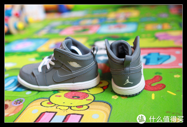 Nike 耐克 Air Jordan 1 MID BT 运动鞋