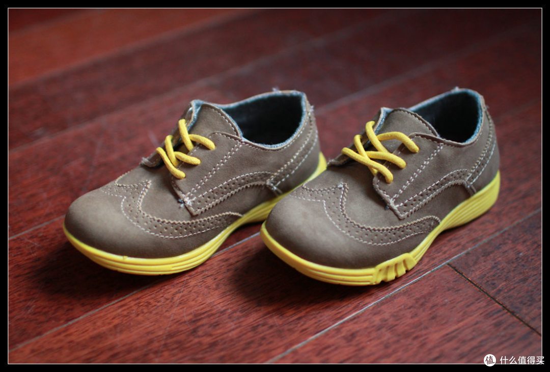 上阵父子兵:Carter's 卡特 Match-C Sneaker 雕花童鞋