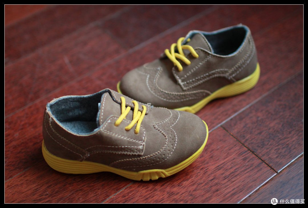 上阵父子兵:Carter's 卡特 Match-C Sneaker 雕花童鞋