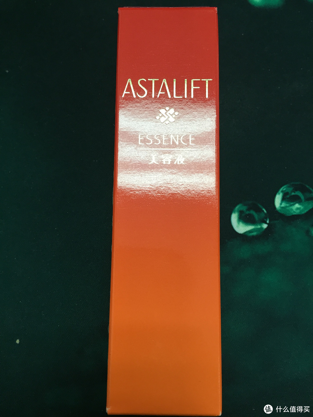 来自霓虹国的骚红 ASTALIFT 艾诗缇 凝致精华素 30ml