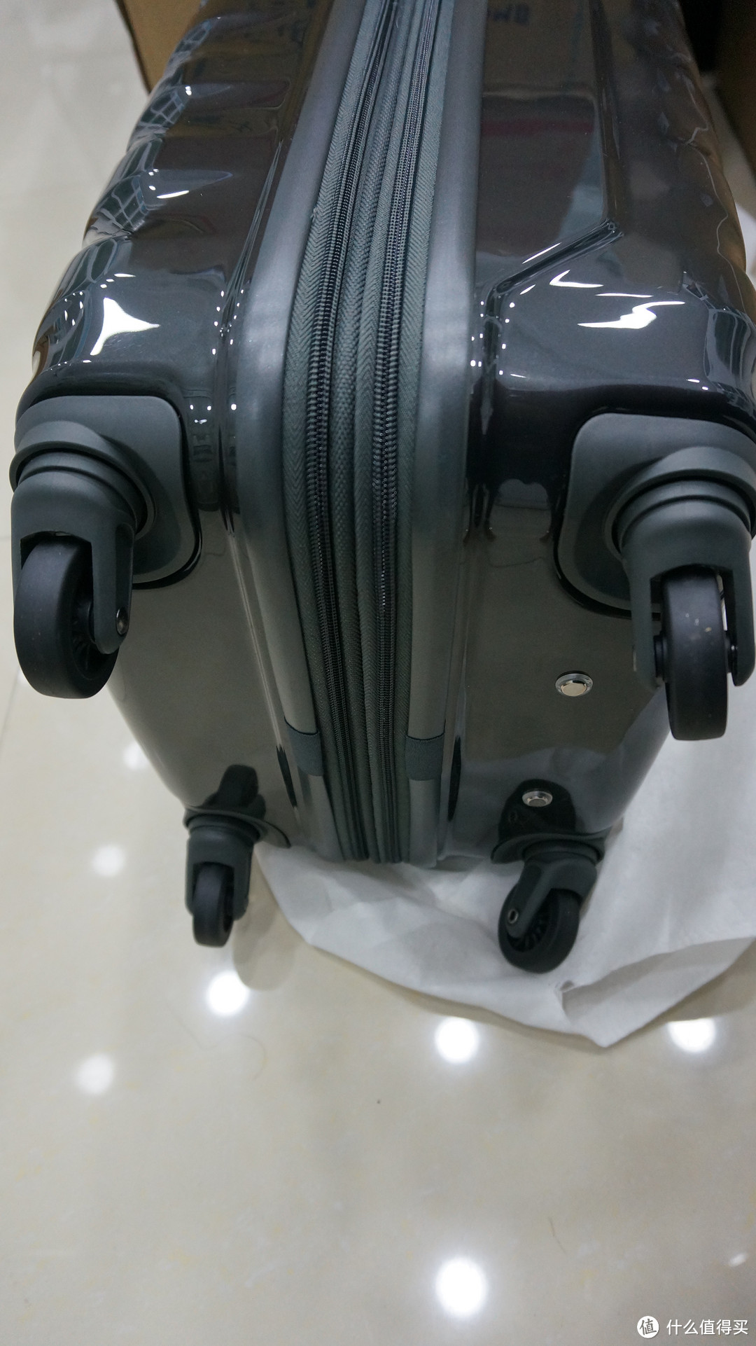 招行信用卡福利：Samsonite 新秀丽 拉杆箱 R06*18001