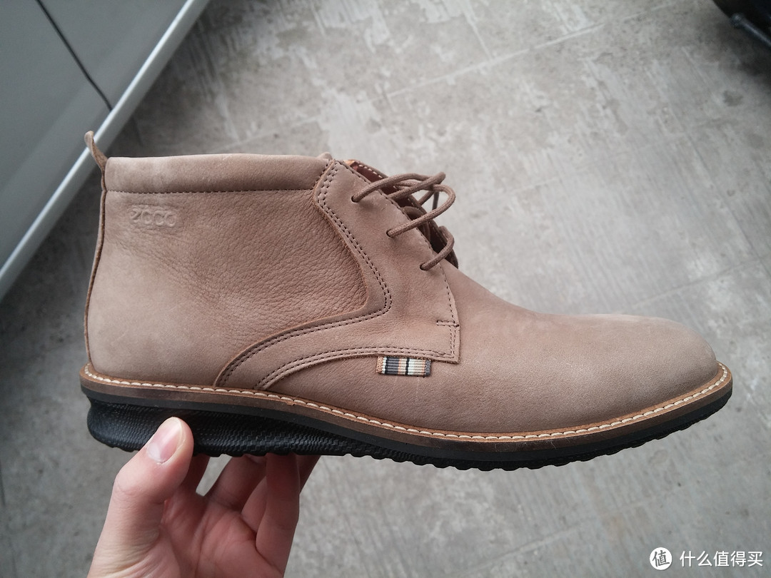 还要啥沙漠靴！ ecco 爱步 Countoured Chukka 男款真皮踝靴