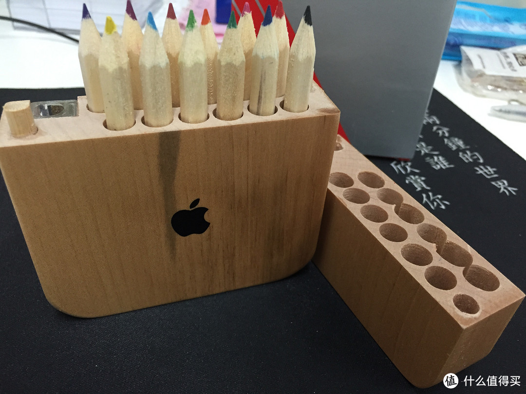 ​Apple 总部商店独家销售的彩色铅笔套装