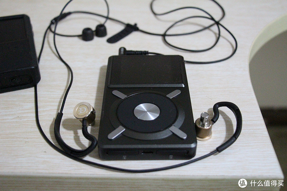 DUNU 达音科 DN2000 三单元圈铁HIFI入耳耳机 & Fiio 飞傲 X5