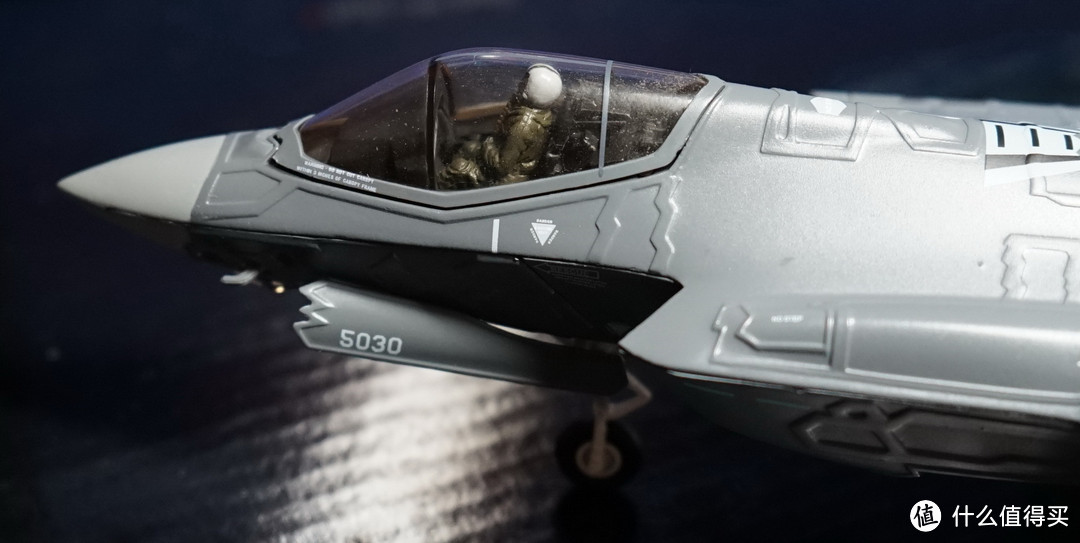 Hobby Master HM 收藏家系列 F-35 飞机模型