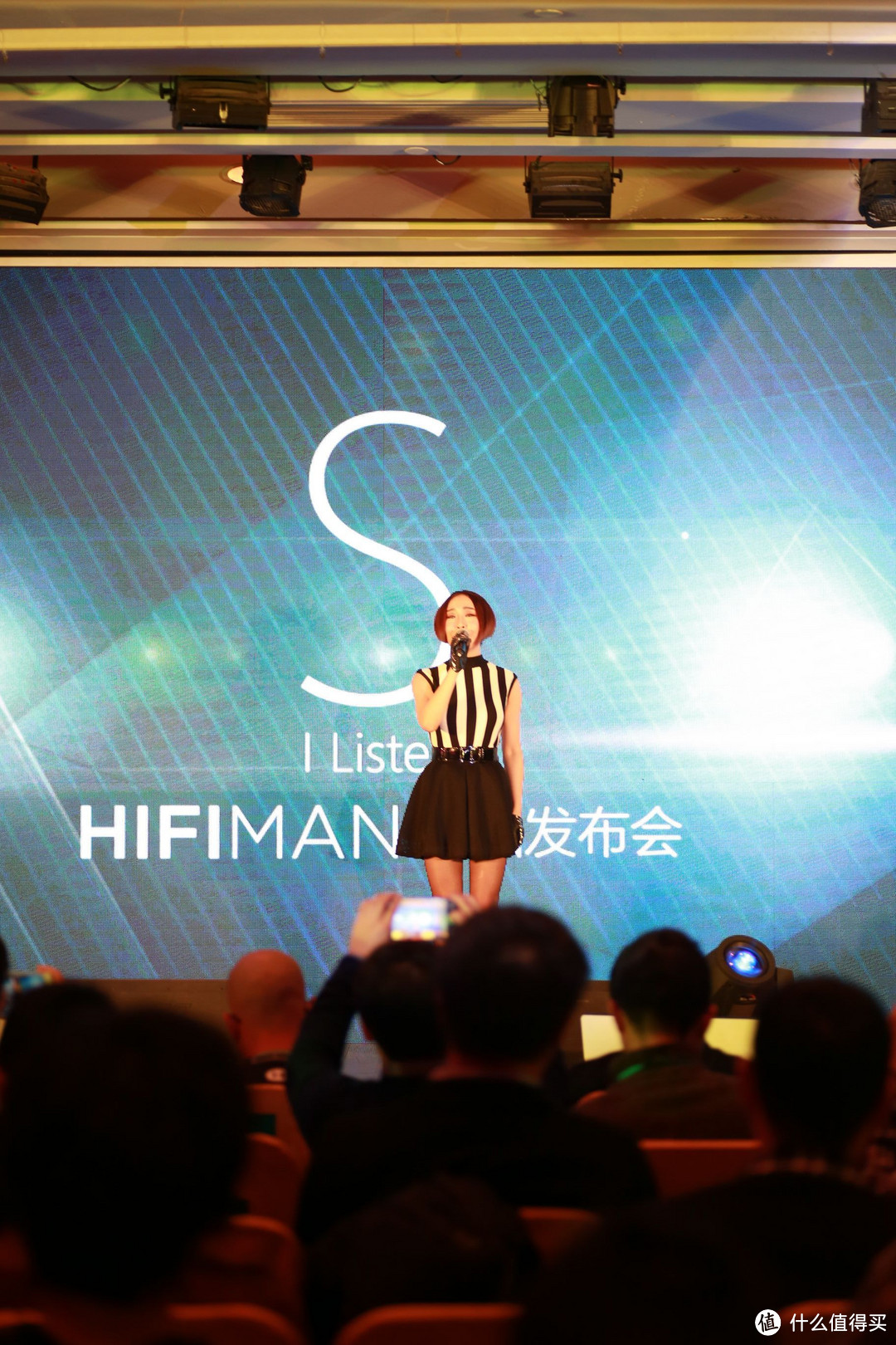HiFiman 发布会 & Hifiman RE-600 旗舰入耳式耳机