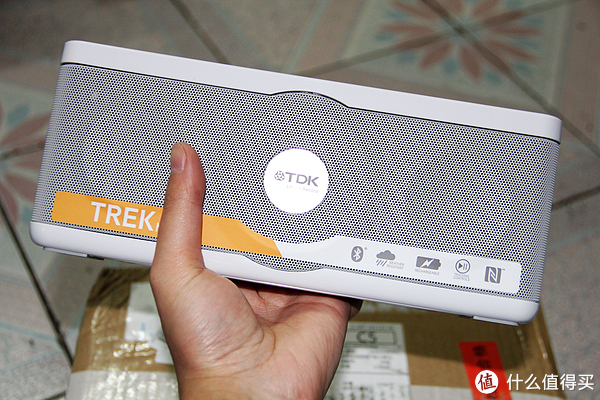比工包还便宜：TDK TREK Max A34 蓝牙音箱（NFC、8小时续航）
