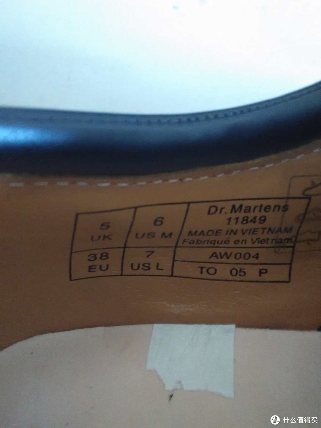 就是这么任性！两双不同配色 Dr. Martens 8053 马丁靴