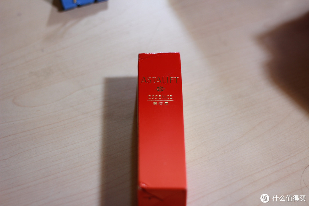 人人都爱小红瓶----ASTALIFT 艾诗缇 凝致精华素 30ml