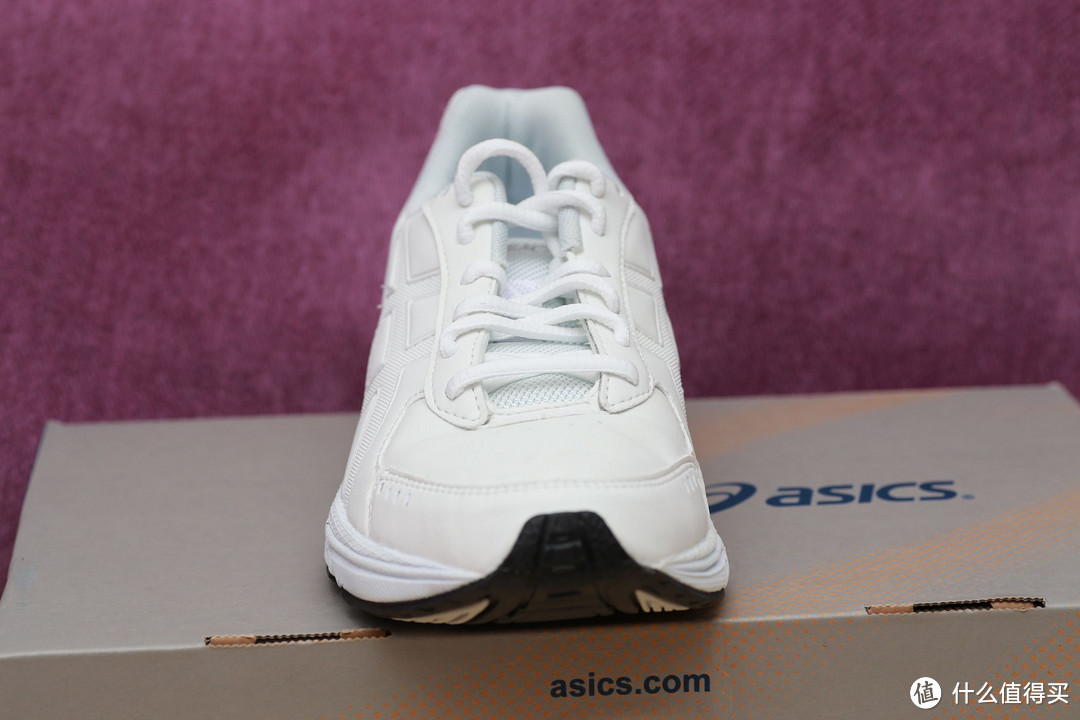 ASICS  Advantage 女款健步鞋 & UGG Tylin 女士真皮休闲鞋 & Clarks Portland 2 男士皮鞋